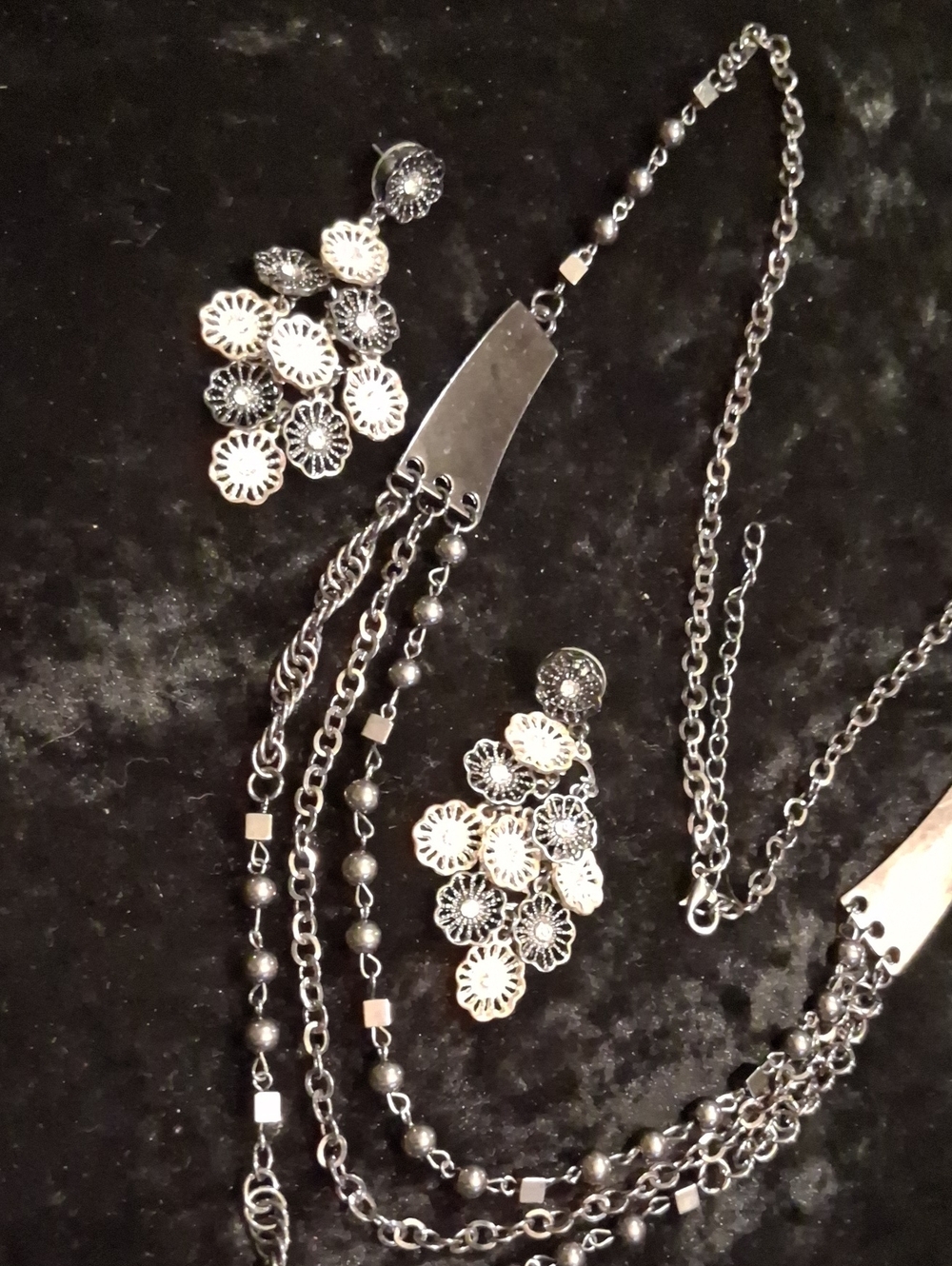 Floral Disc Multi-Strand Necklace and Earrings. Gunmetal & Silver